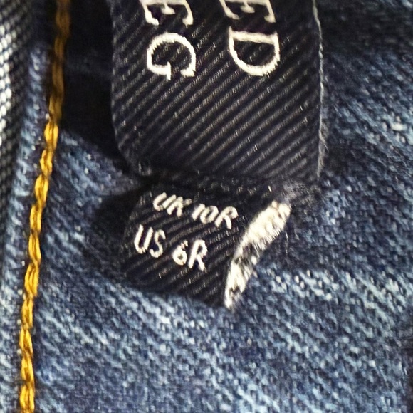 Boden Relaxed Wide Leg High Rise Jeans - Picture 9 of 10